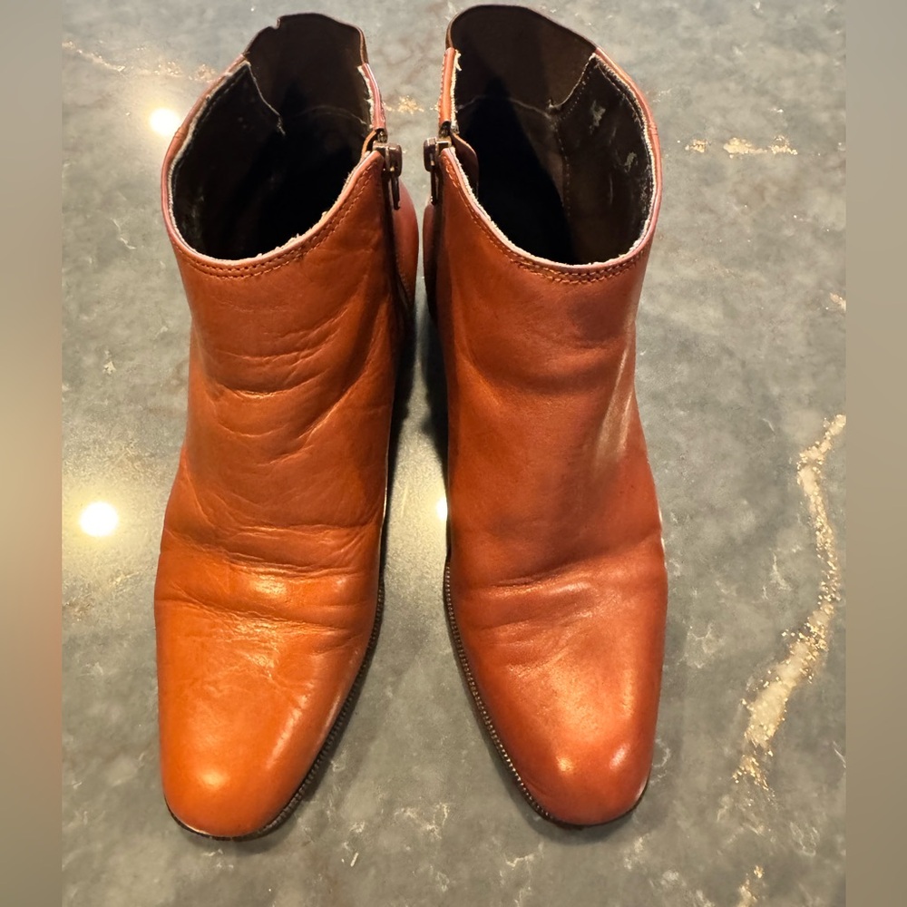 Unisa‎ Cognac Leather Ankle Boots 7 Block Heel Minimalist Preppy